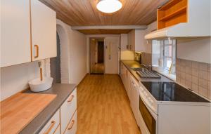 3 Bedroom Cozy Home In Sydals