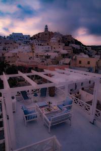 Linos Suites Santorini Greece