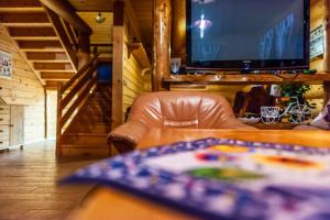 Chata na brehu Liptovskej Mary