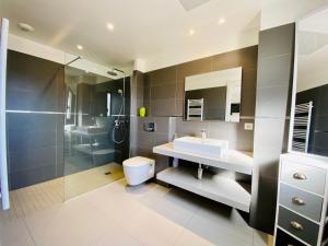 Appartements Studio tout confort en centre ville : photos des chambres