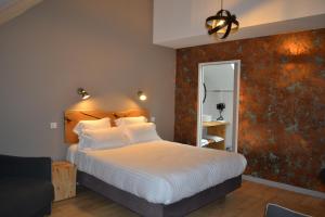 Hotels Logis Auberge de Pont Calleck : photos des chambres