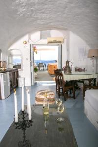 Alexander's Suites Santorini Greece