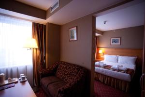 One Queen Bed Executive Non-Smoking room in Crowne Plaza Vilnius an IHG Hotel