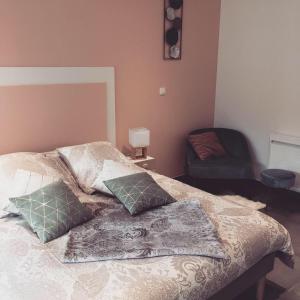 B&B / Chambres d'hotes L'echappee Saline : Chambre Double avec Lit d'Appoint