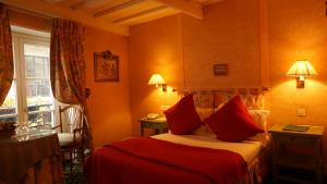 Hotels Le Relais Medicis : photos des chambres
