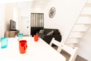 Appartements BNB RENTING Chez Thibault - Studio renove 2-4pers Centre Antibes Fersen : photos des chambres