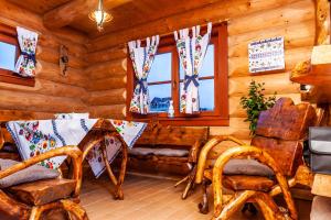 Chata na brehu Liptovskej Mary