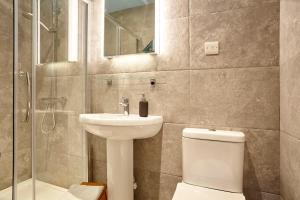 The Mural - City Centre - Your Apartment