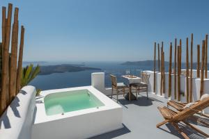 Cocoon Suites Santorini Greece