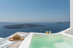 Cocoon Suites Santorini Greece