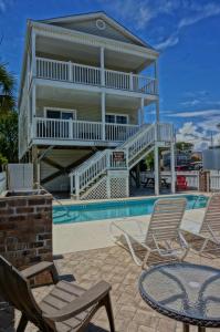 Three-Bedroom House room in Pierview Home