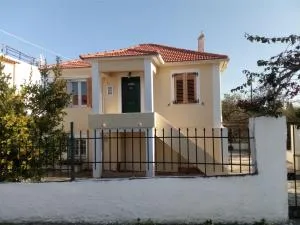 Traditional Village House - Méson Yerakaríon