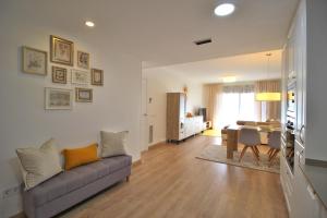 AL23 Moderno apartamento playa Fenals, Costa Brava