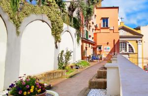 Il Borghetto Apartments & Rooms