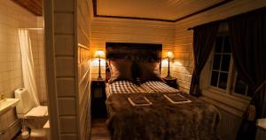 Double Room with Private Bathroom room in Skarvruets Högfjällshotell