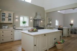 Goudhurst Oast by Bloom Stays