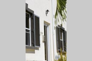 Sea Glass Villa - Spacious 1 Bed, 2 Bath on West Coast