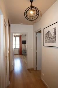 Appartements Appartement A-Mi-Chemin - Centre-ville de Tournus : photos des chambres
