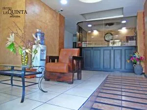 金塔路酒店 - 萨拉皮基