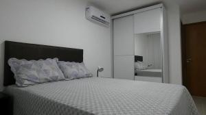 Apto Guarajuba Praia Condomínio Porto Smeralda-100 metros da Praia
