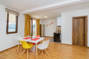 Two-Bedroom Suite room in Vila Fortuna