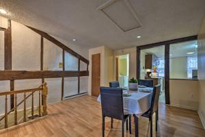 Central Albany Apartment Walk to State Capitol!