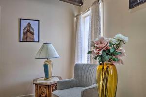 Central Albany Apartment Walk to State Capitol!