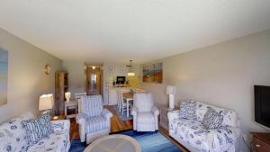 Ponce Landing 53: Cute and Beachy 2 bedroom condo with beach access, heated pool and garage condo, Apartmanok Coquina Gables - big - 9