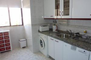 Vila Columbus T2 Frente Mar e Piscina