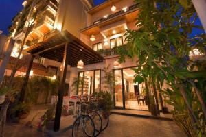 Saclo Villa and Hostel