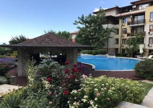 One bedroom apartment Garden of Eden