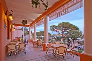 Hotels Hotel De La Darse : photos des chambres