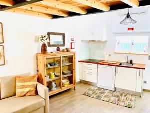 Casinha Azul near Meco Beach