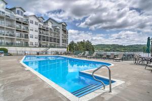 2 Pools Waterfront Condo on Lake of the Ozarks!