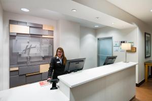 Holiday Inn Express - Times Square, an IHG Hotel - image 2