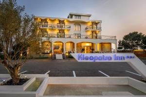 3 star hotel Kleopatra Inn Mesini Grčka