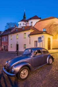 Modern Apartment in a Picturesque 15th-Century Building