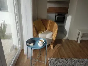 Apartament Jasińskiego z ogrodem - Bobrowiec