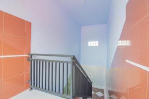 RedDoorz Syariah @ Tambak Mekar Street Subang