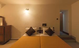 Rossitta Wood Castle