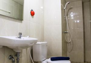 Relaxing 2BR Apartment at M-Town Residence By Travelio