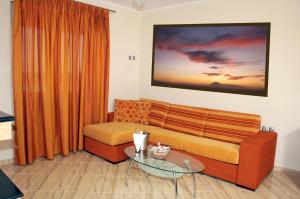 Antonios Village Hotel & Apartments