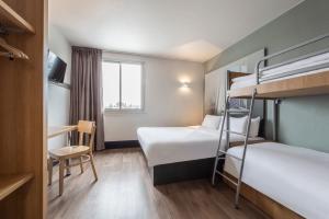 Hotels B&B HOTEL Orange - Echangeur A7 A9 : photos des chambres