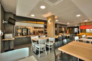 Hotels B&B HOTEL Antibes Sophia Antipolis : photos des chambres