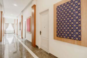 RedDoorz Plus Syariah @ Jalan Dr Sutomo Padang