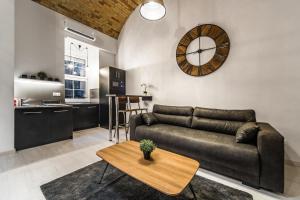 Spacious Loft in the Heart of Downtown