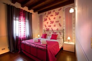 One-Bedroom Apartment room in ATTICO DI VIA ROMA