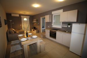 Apartments "Sun-Mauro" - suitable for groups of people
