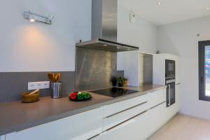 Villas BELLET HILLS VI4193 by Riviera Holiday Homes : photos des chambres