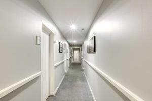 Hotels Hotel Du Midi : photos des chambres